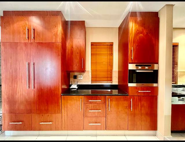 2 BEDROOM APARTMENT FOR SALE IN MORNINGSIDE